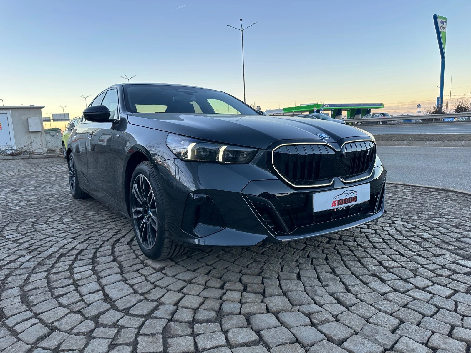 BMW i5 M-SPORT PRO - изображение 2