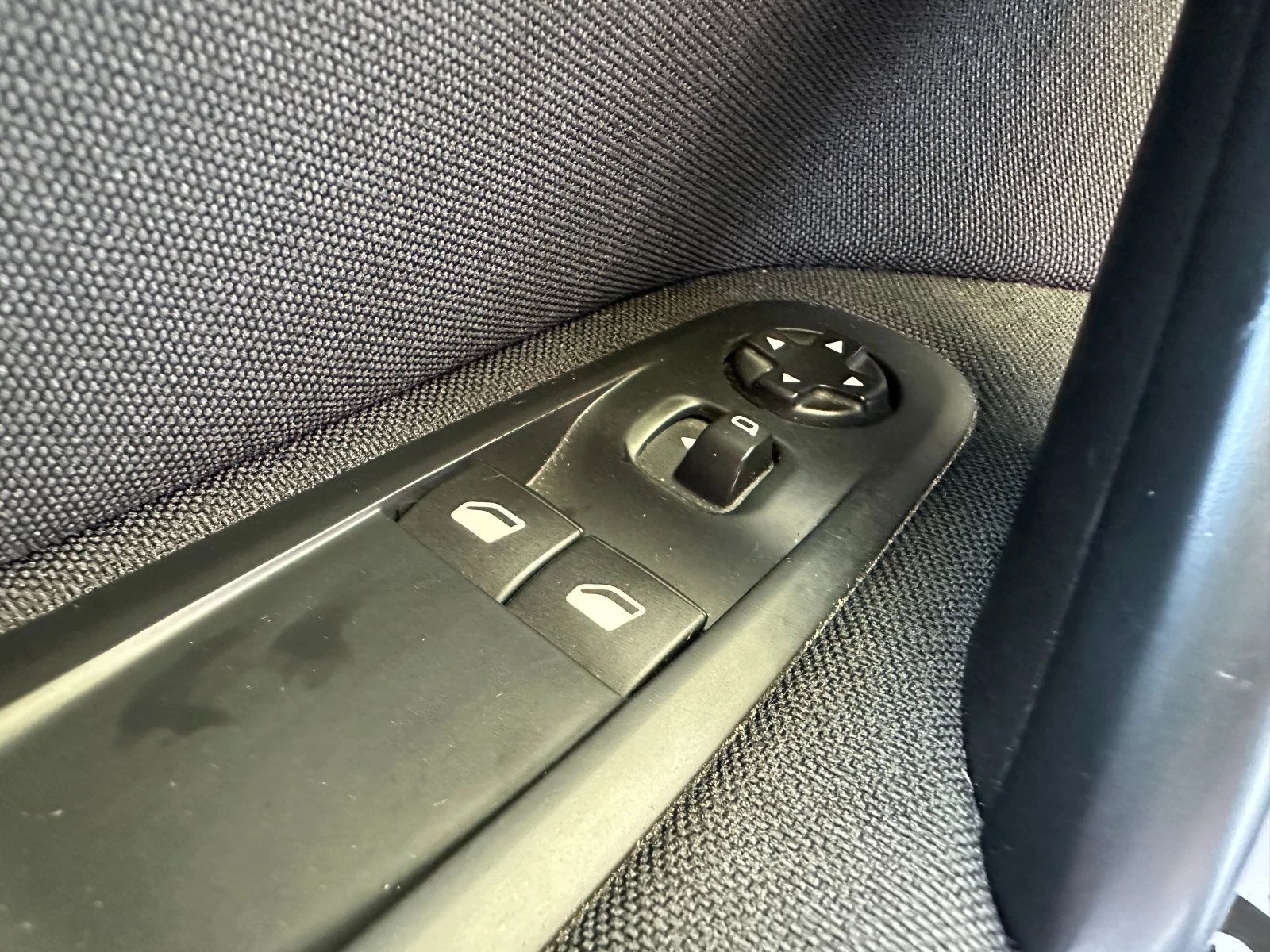 Peugeot 308 1.2i 82 к.с. | Mobile.bg — изображение 16