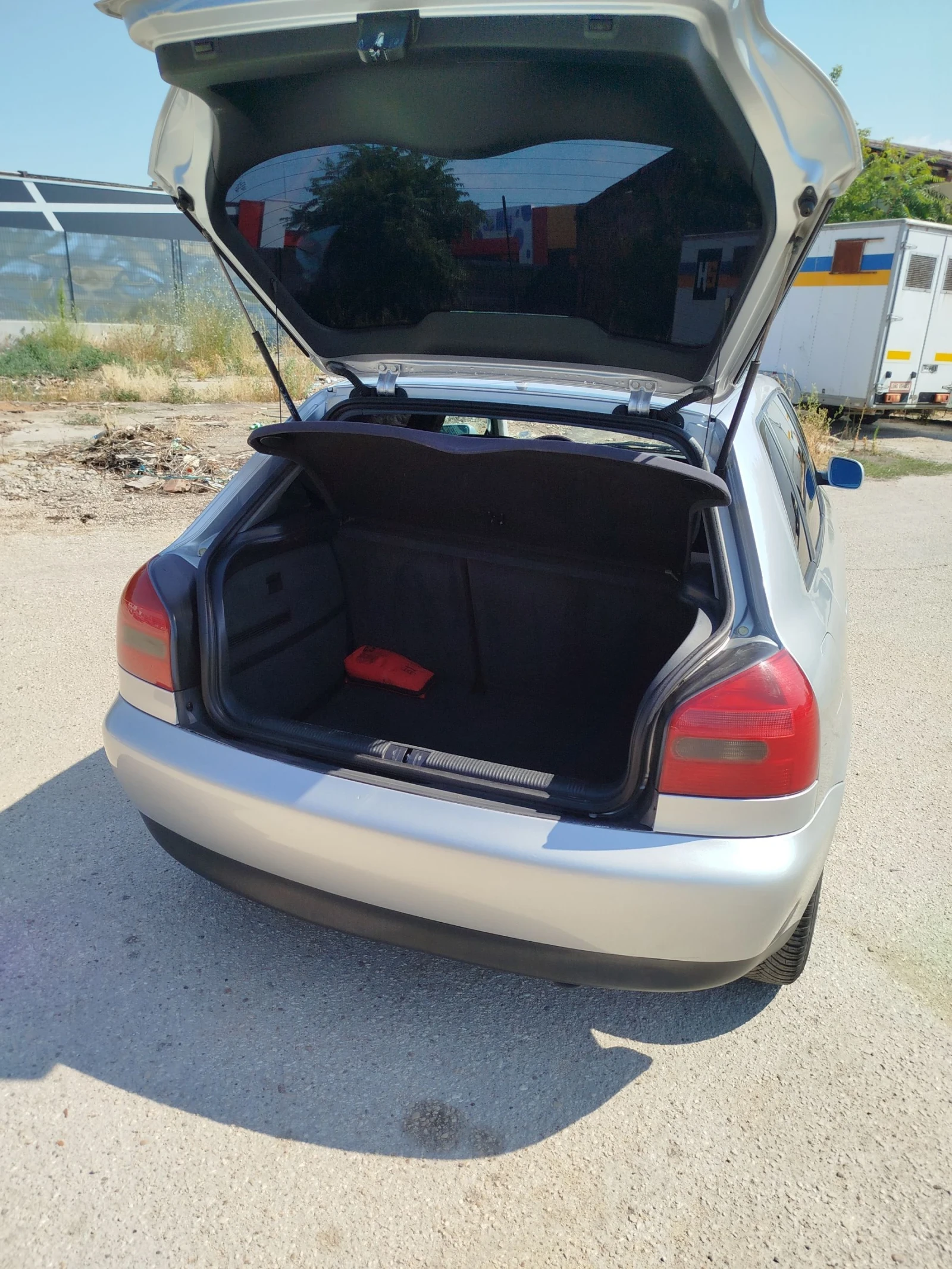 Audi A3 1.6 - изображение 6