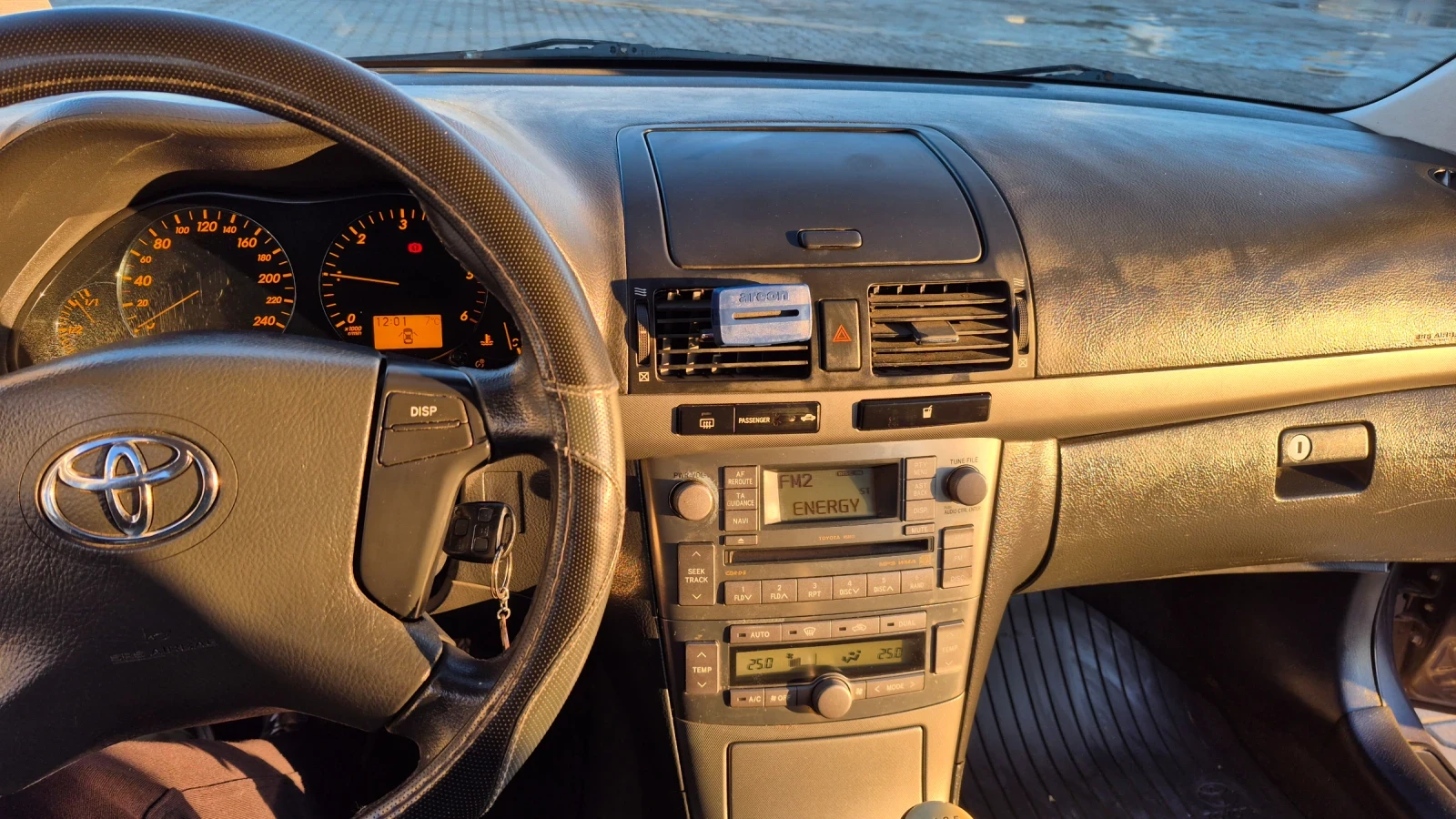 Toyota Avensis 2.0 D 126 - изображение 10