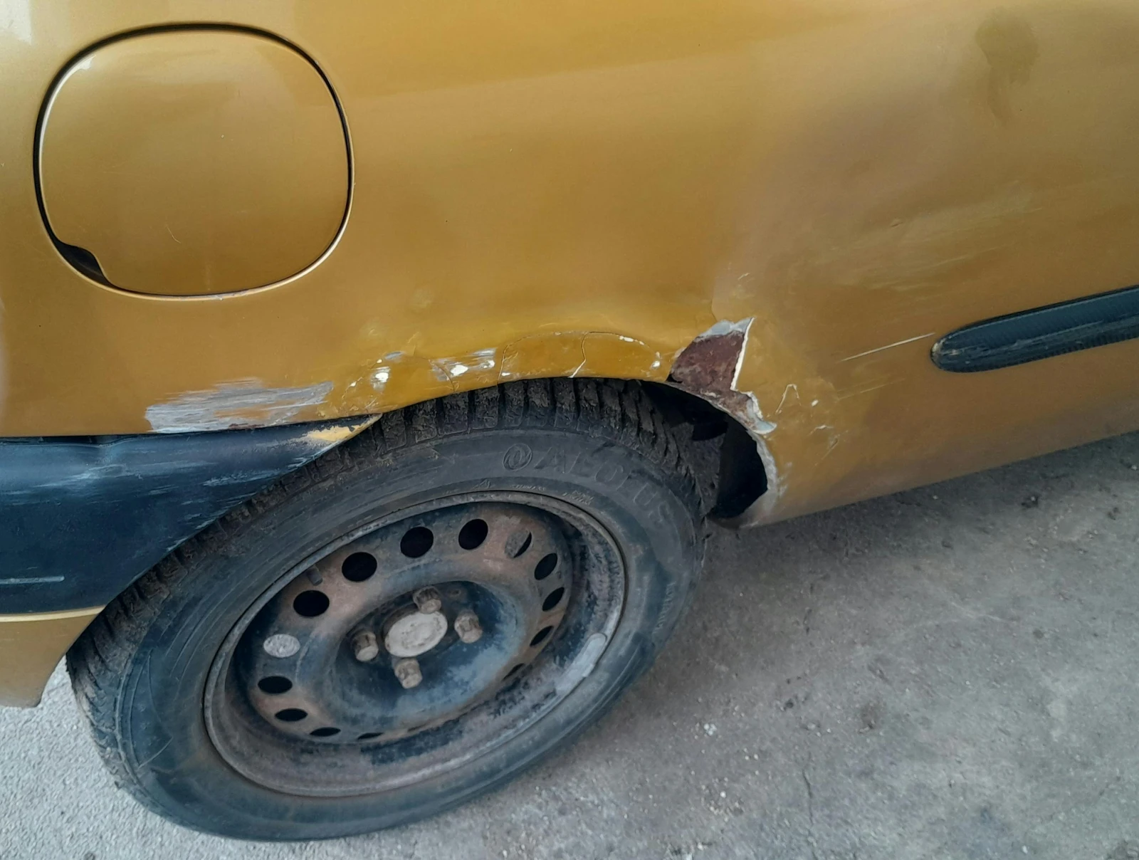 Renault Clio, снимка 14 - Автомобили и джипове - 53771846