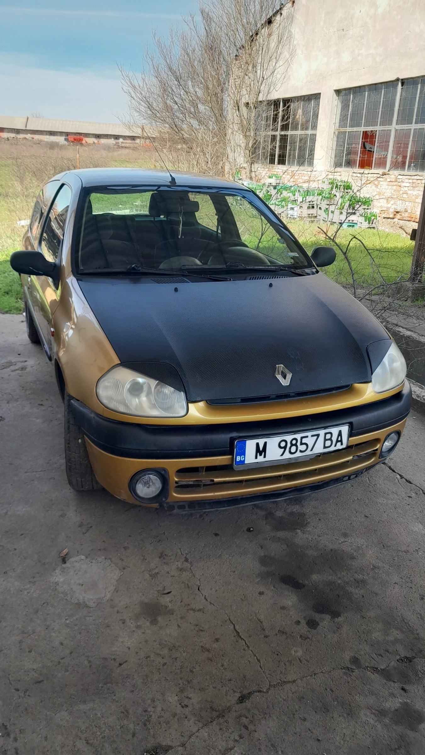 Renault Clio, снимка 8 - Автомобили и джипове - 53771846