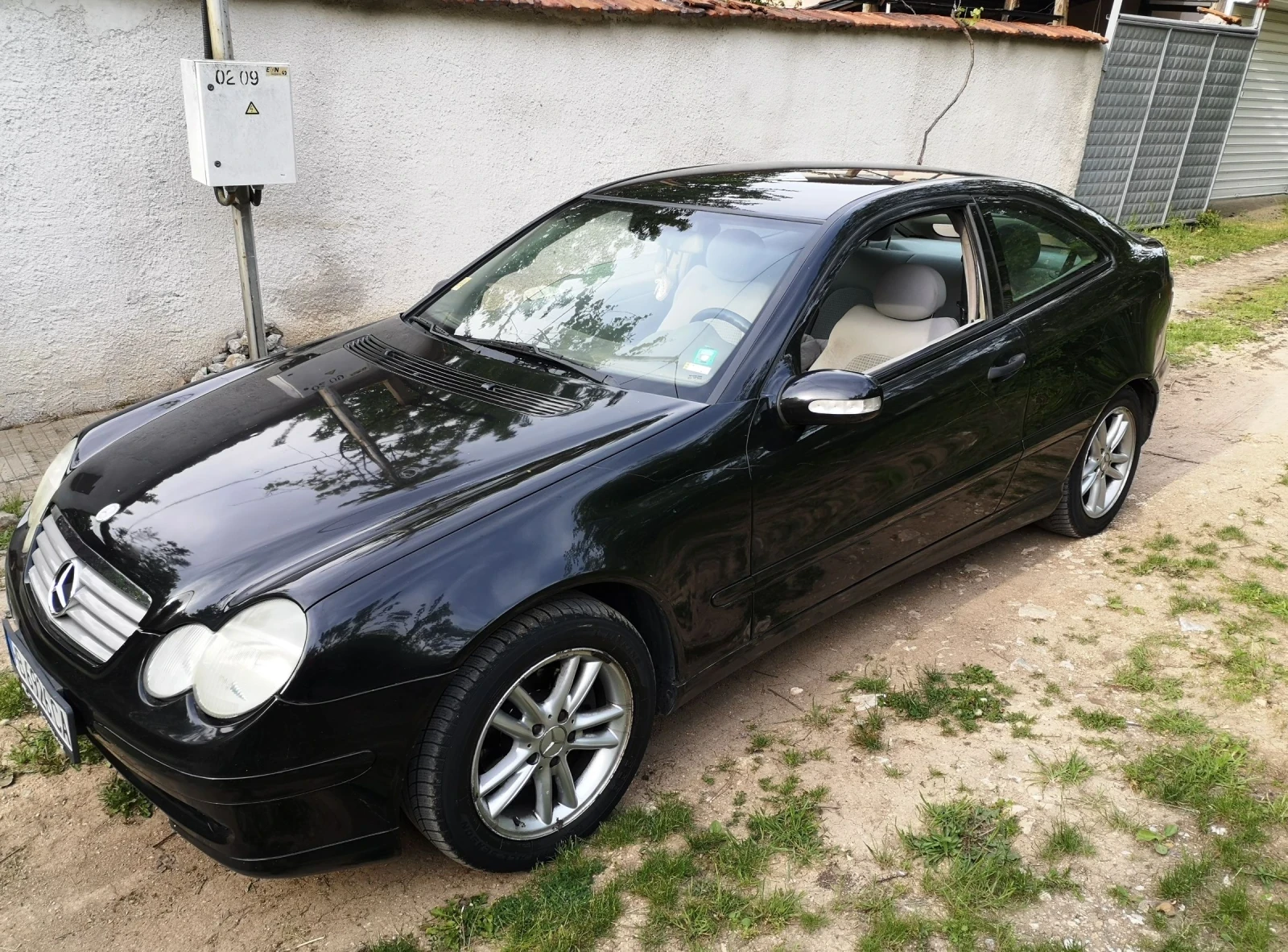 Mercedes-Benz C 220, снимка 2 - Автомобили и джипове - 53890034