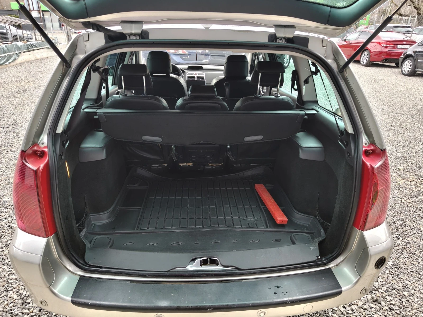 Peugeot 307 SW, снимка 8 - Автомобили и джипове - 54059896