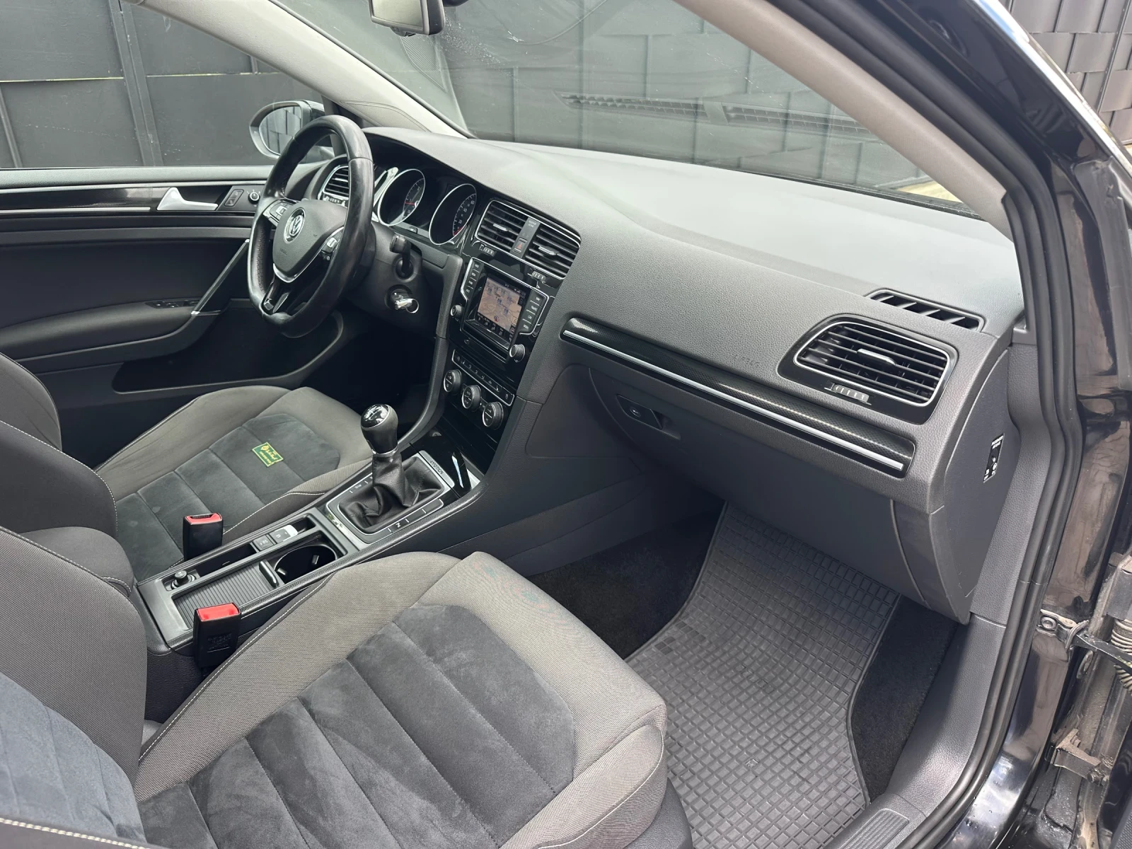 VW Golf TDI-105к.с-ПАНОРАМА, снимка 13 - Автомобили и джипове - 54513900