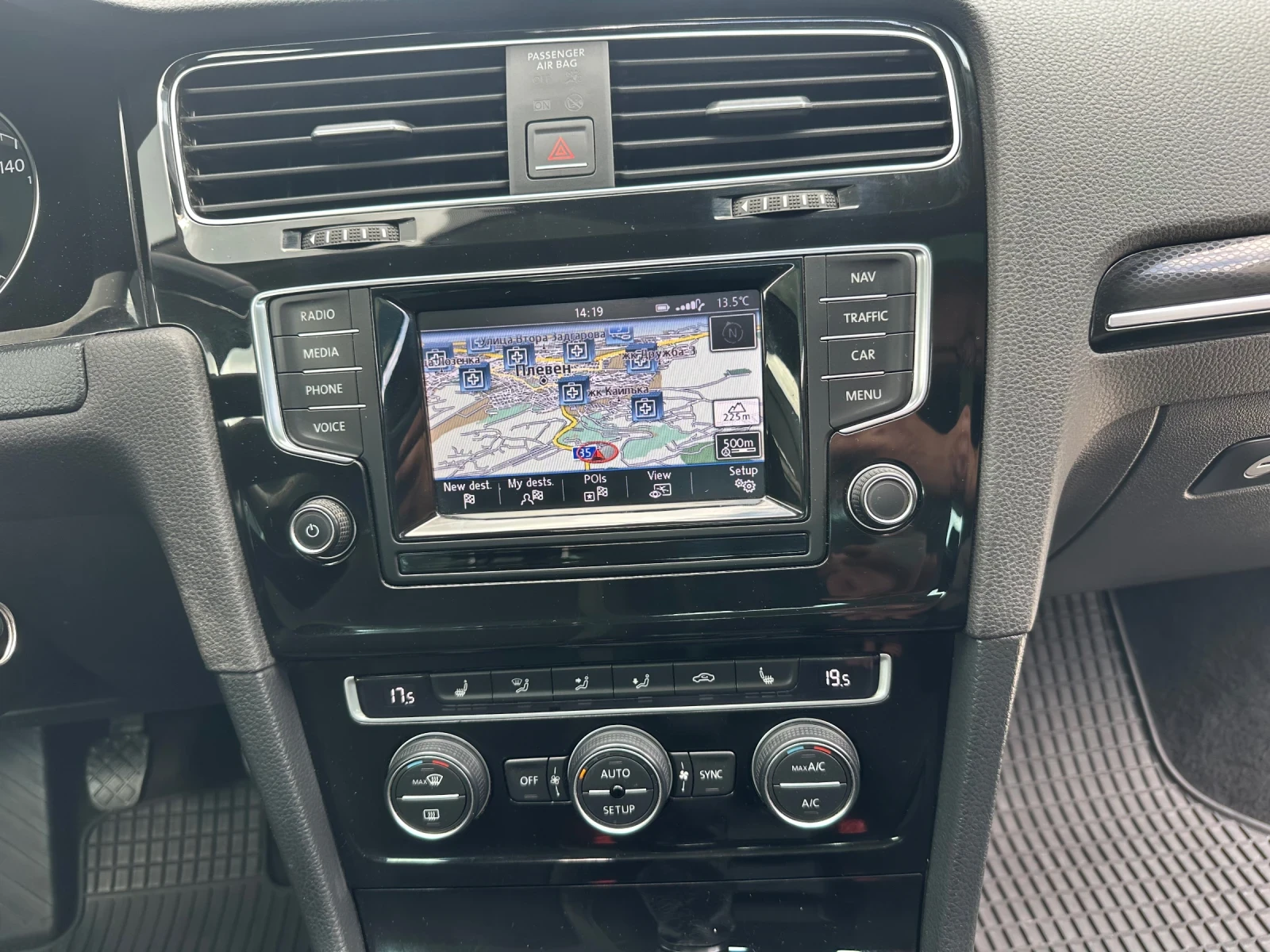 VW Golf TDI-105к.с-ПАНОРАМА, снимка 10 - Автомобили и джипове - 54513900