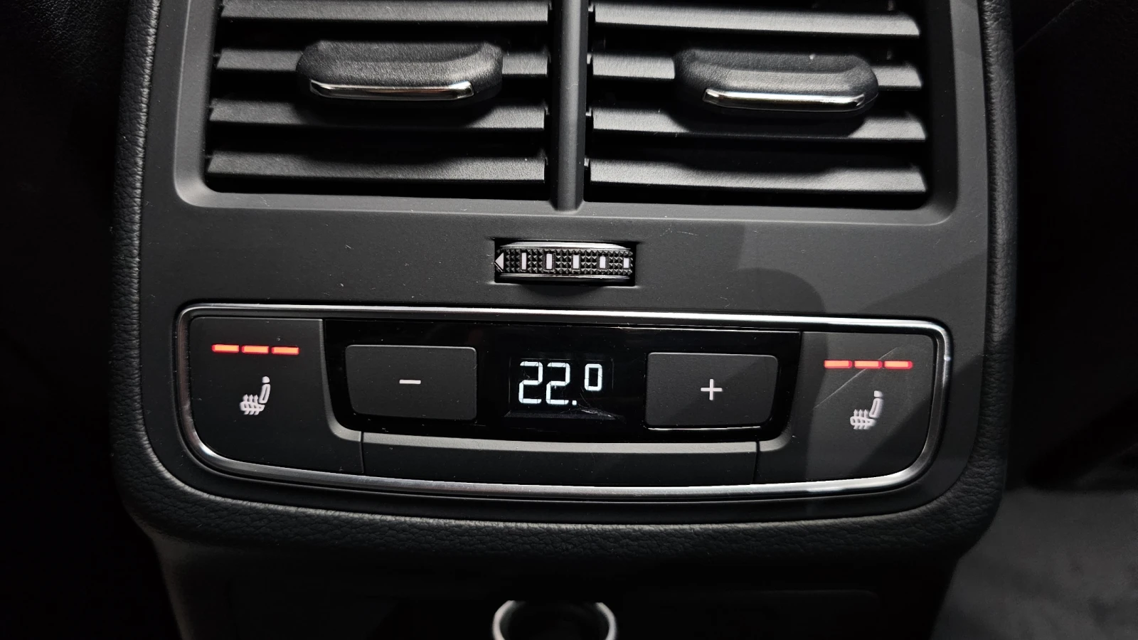Audi A5 S-LINE* DISTRONIK* HEAD-UP* DIGITAL* PANO* КРАЙНА , снимка 17 - Автомобили и джипове - 54700873