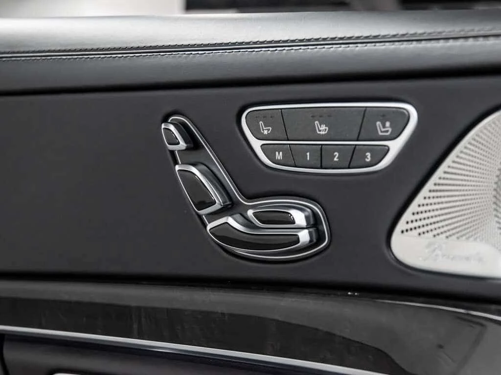 Mercedes-Benz S 560 * CARFAX * ЦЕНА ДО БГ, снимка 16 - Автомобили и джипове - 54742642