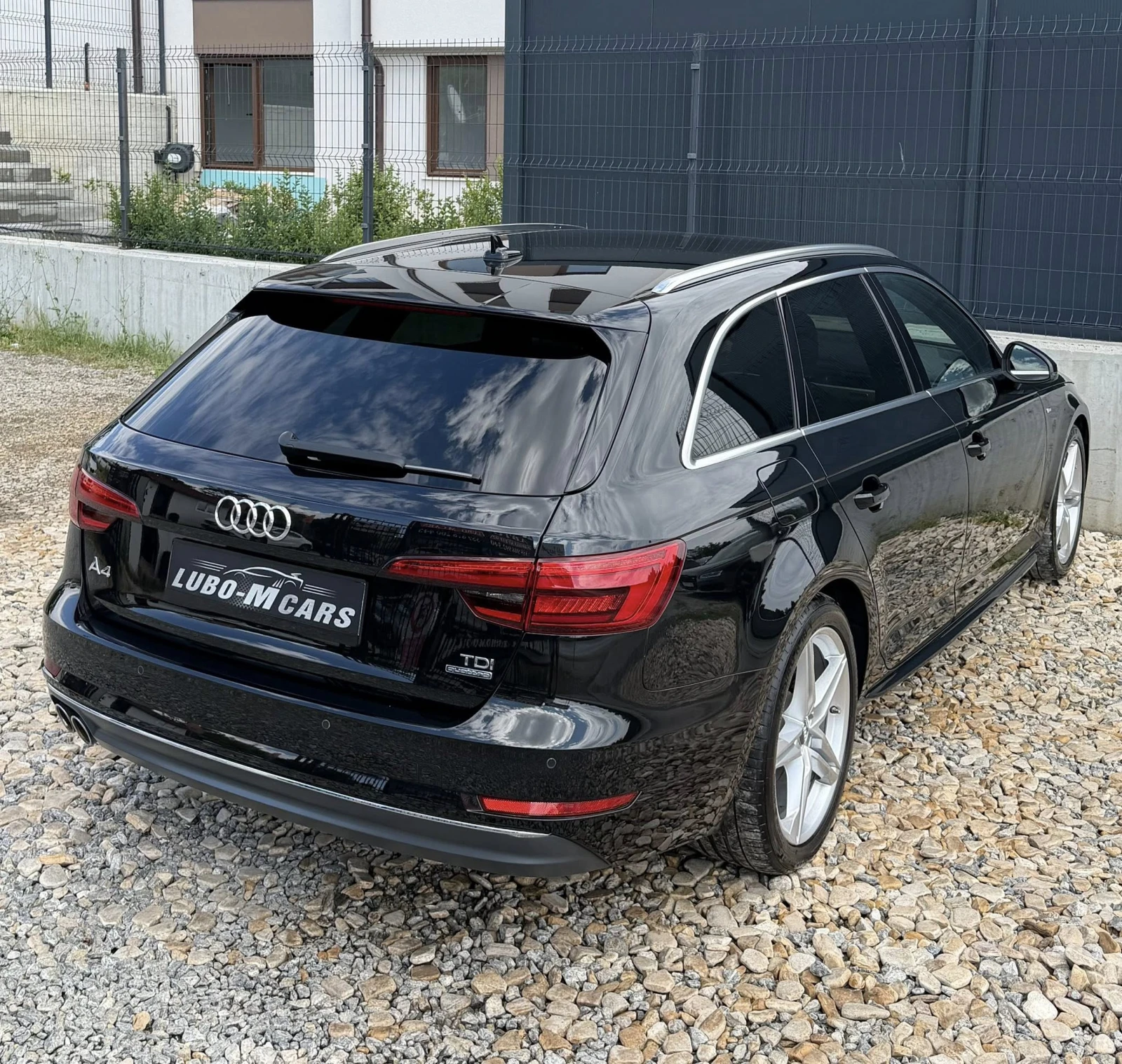 Audi A4 2.0TDI/190/Quattro/S-LINE PLUS/DIGITAL, снимка 10 - Автомобили и джипове - 54759513