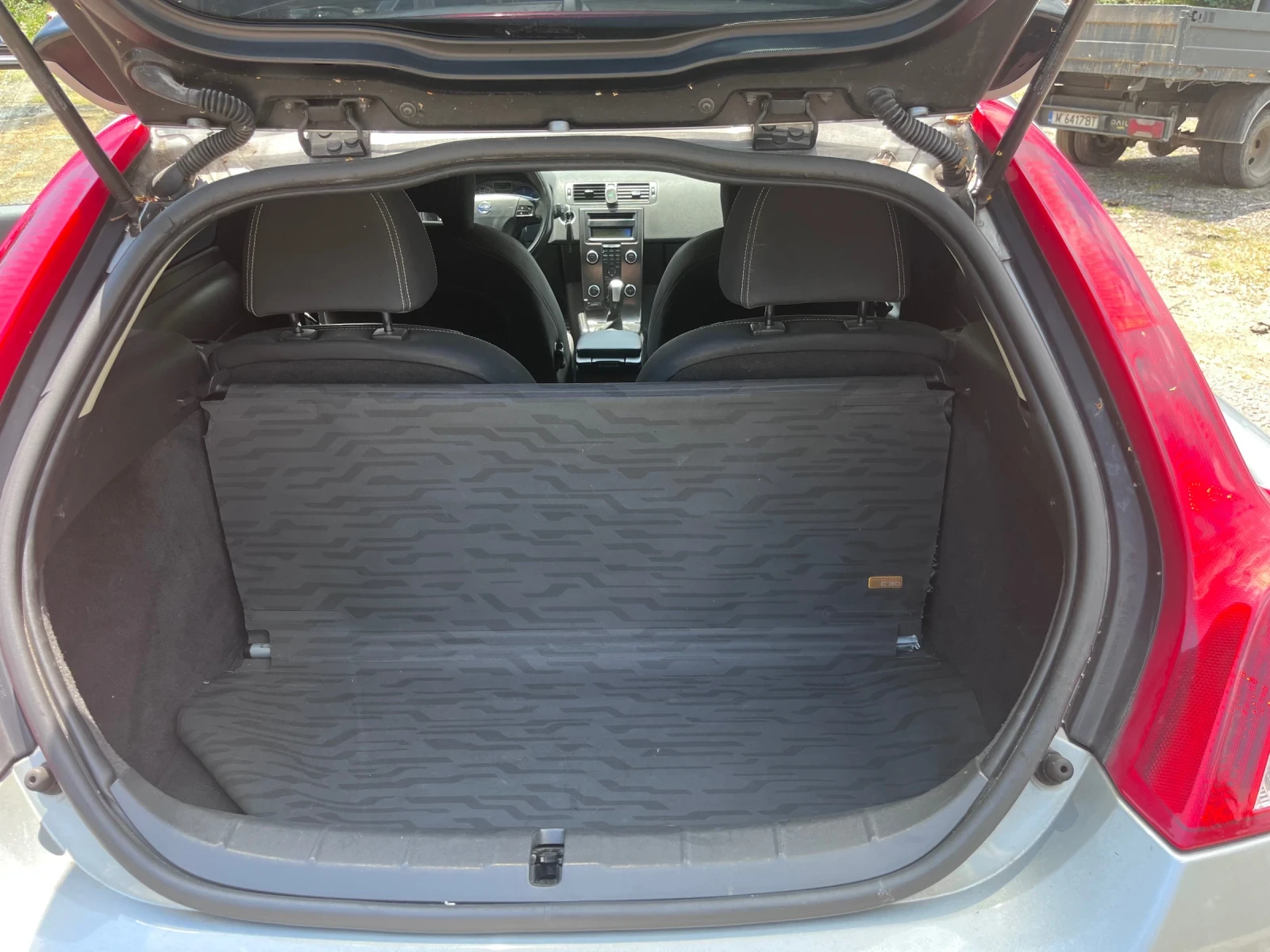 Volvo C30 1.6 D2 114 R-Design, снимка 8 - Автомобили и джипове - 54998263
