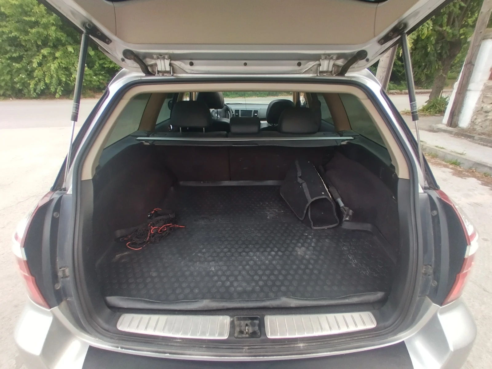 Subaru Outback Si-Drive Н6 3.0, снимка 10 - Автомобили и джипове - 55449434