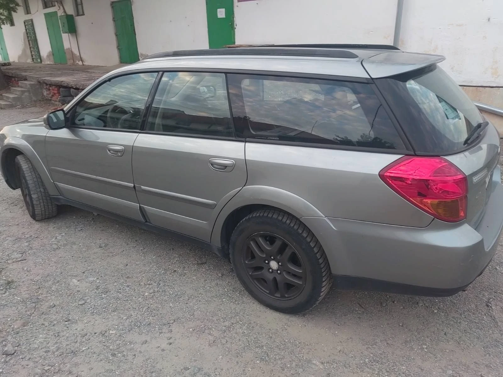 Subaru Outback, снимка 2 - Автомобили и джипове - 55567414