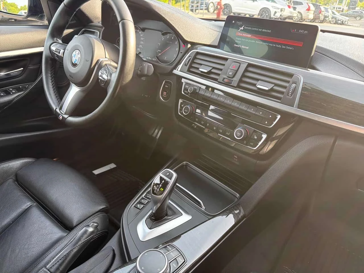 BMW 330 * 330i xDrive * АВТОКРЕДИТ БЕЗ ПЪРВОНАЧАЛНА ВНОСКА, снимка 11 - Автомобили и джипове - 55592278