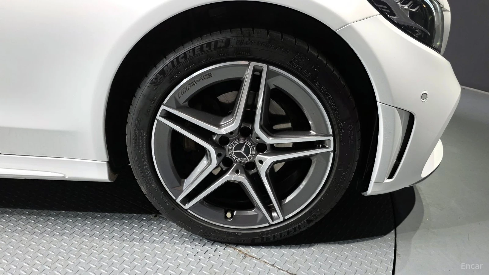 Mercedes-Benz C 200 AMG line, снимка 5 - Автомобили и джипове - 56129363