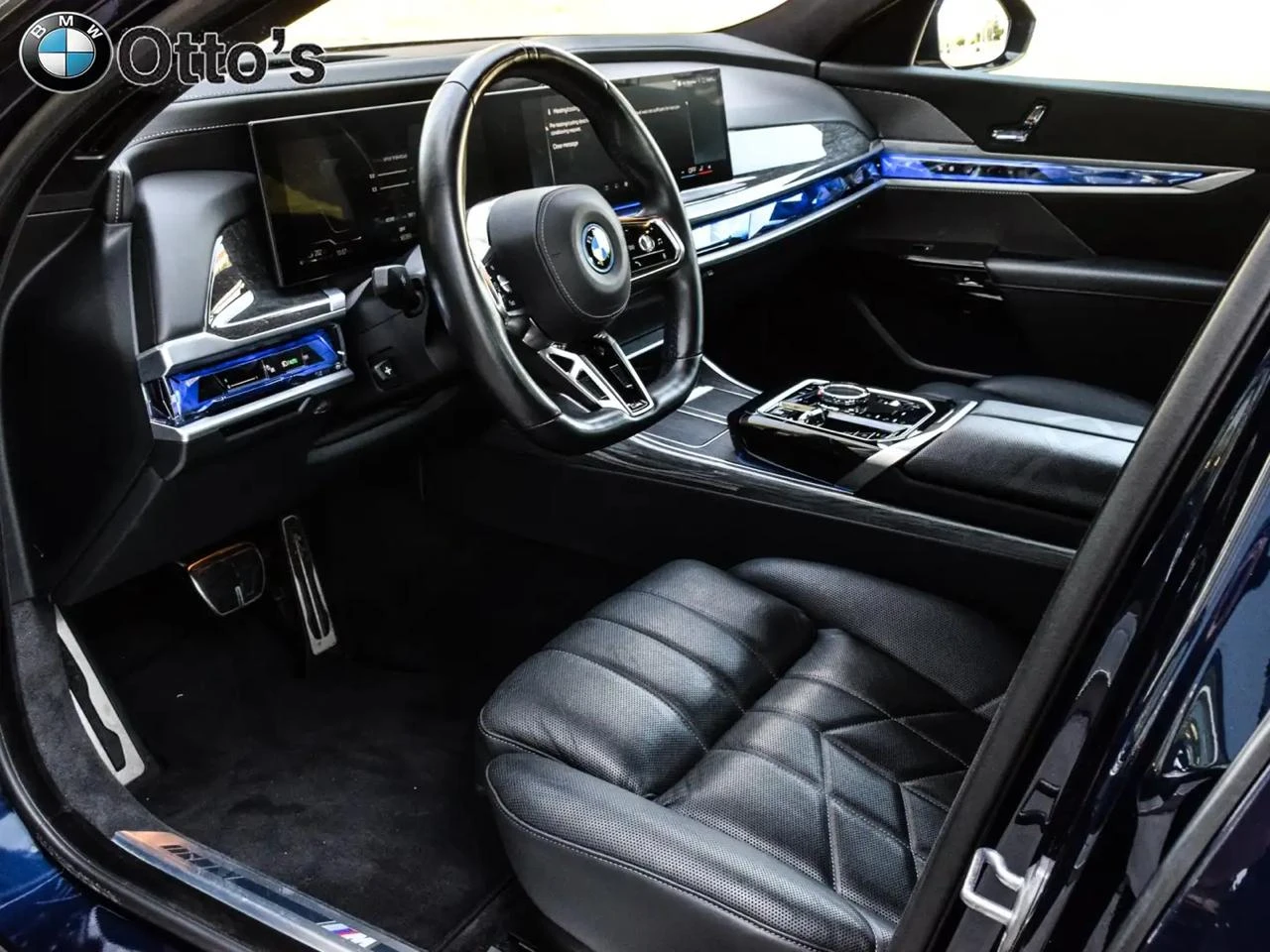 BMW 750 е* Масаж* Обдух* HeadUp* Individual* Distronic, снимка 6 - Автомобили и джипове - 56225513