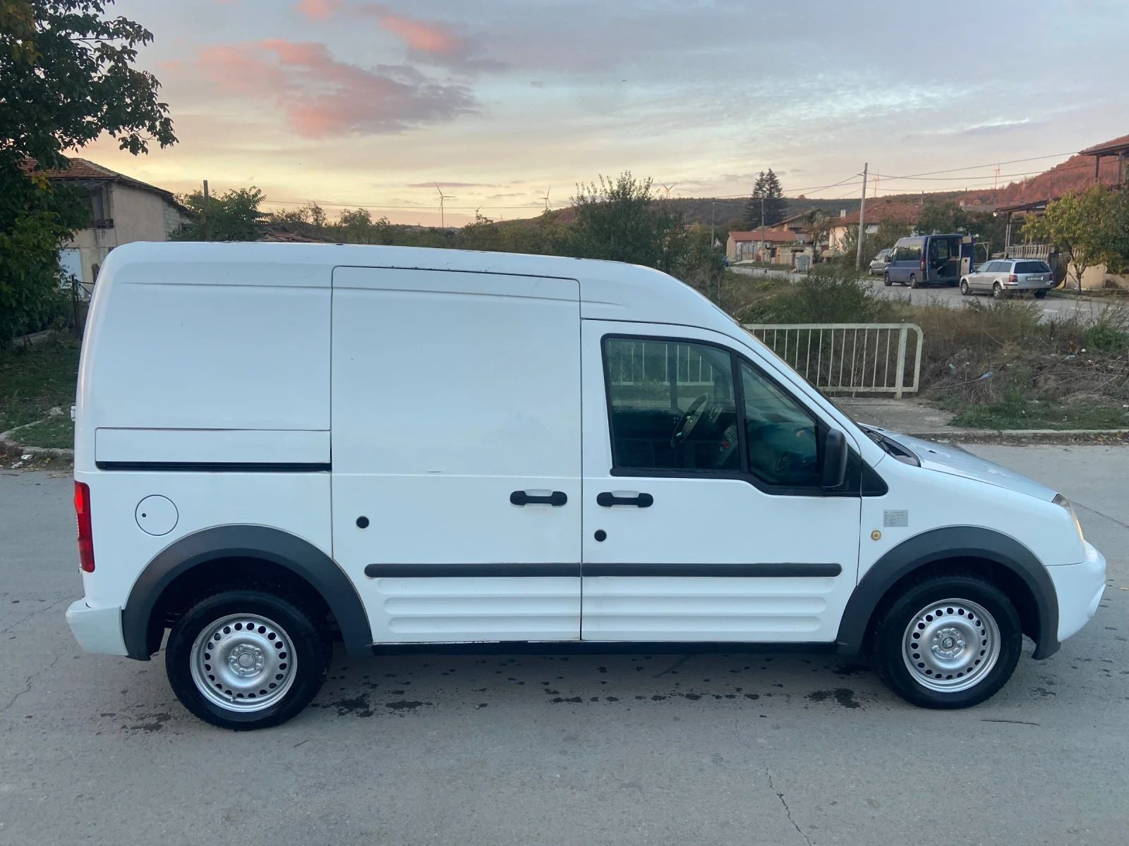 Ford Connect 1.8 TDCi 90 кс, снимка 5 - Автомобили и джипове - 56647794