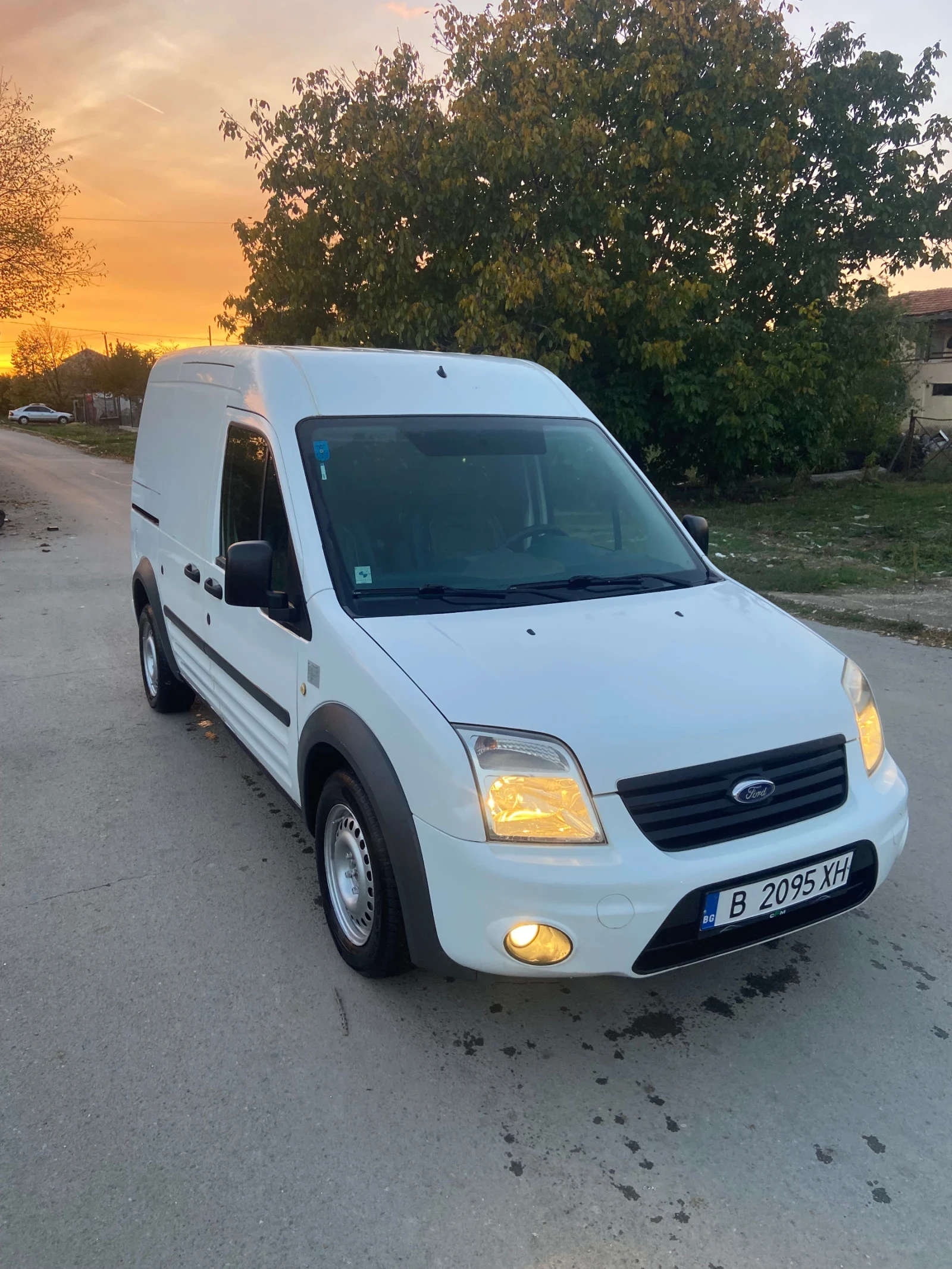 Ford Connect 1.8 TDCi 90 кс, снимка 3 - Автомобили и джипове - 56647794