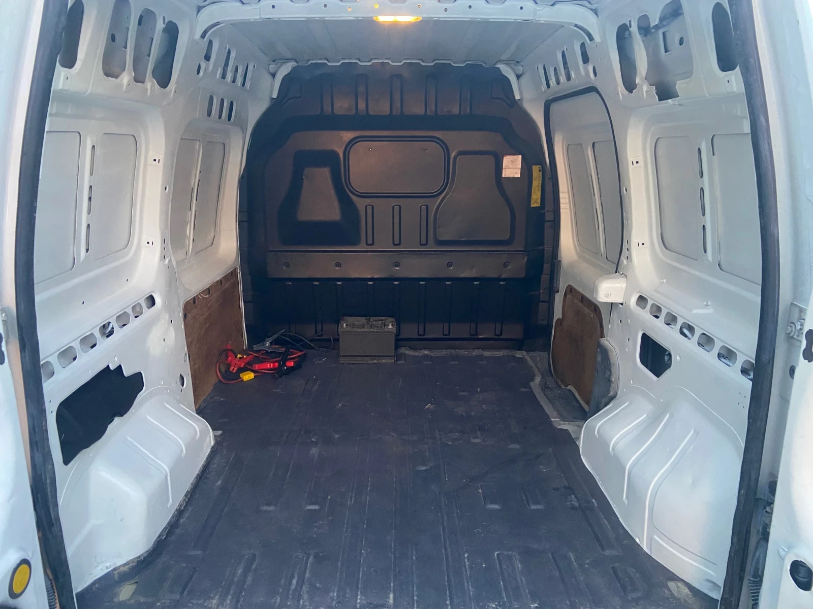 Ford Connect 1.8 TDCi 90 кс, снимка 9 - Автомобили и джипове - 56647794