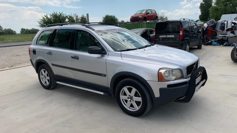 Volvo Xc90 Volvo Xc90 2.4 D5 163kc.AWD NAVI FULL, снимка 2 - Автомобили и джипове - 41792132