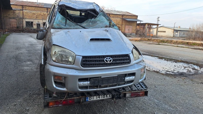 Toyota Rav4 2.0, снимка 1 - Автомобили и джипове - 48288692