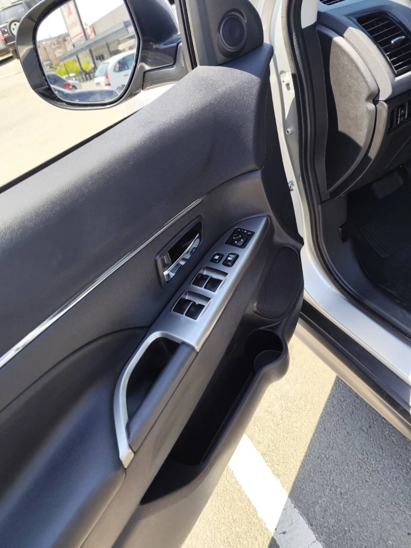 Mitsubishi ASX 2.0 Бензин 4x4, снимка 3 - Автомобили и джипове - 52534144