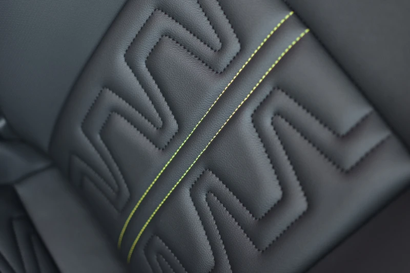 Nissan Juke N-Sport 1.6 HEV, снимка 13 - Автомобили и джипове - 51179201