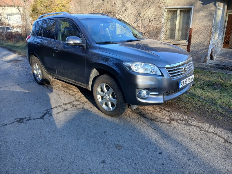 Toyota Rav4, снимка 15 - Автомобили и джипове - 52932734