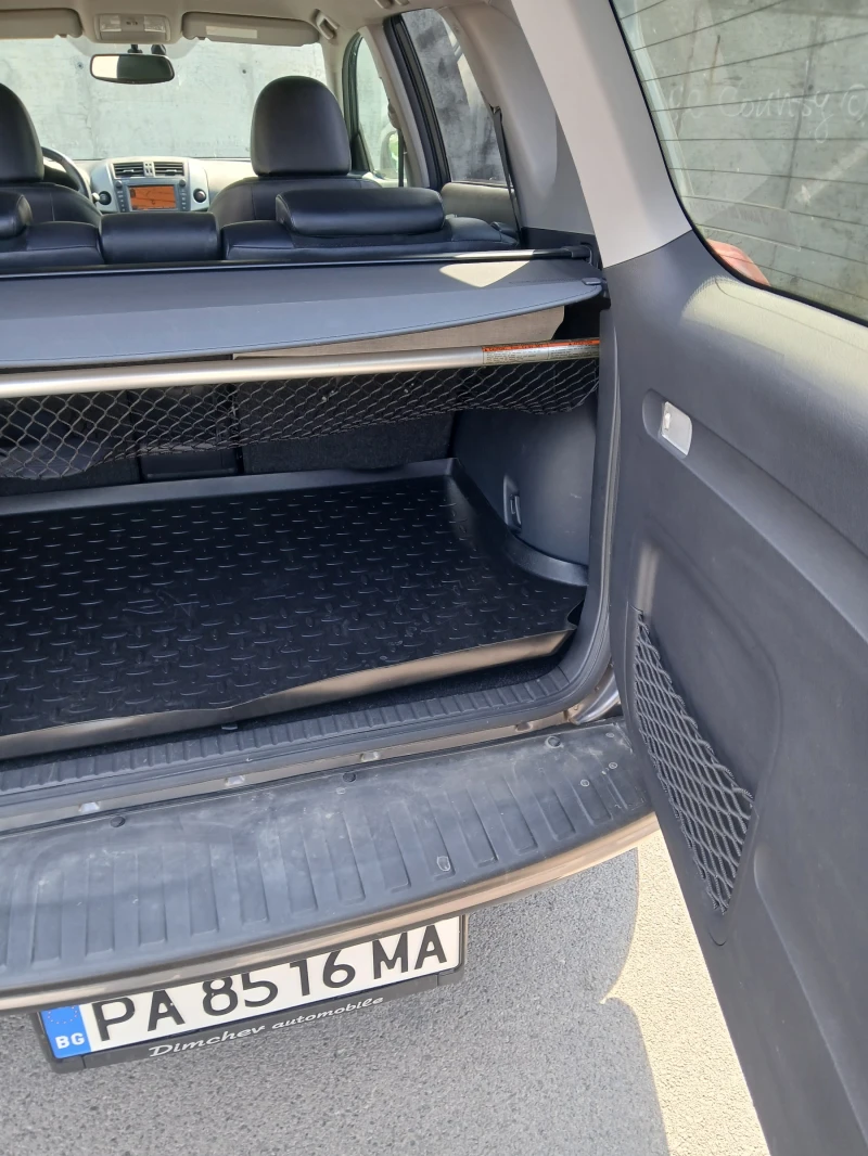 Toyota Rav4, снимка 10 - Автомобили и джипове - 52932734