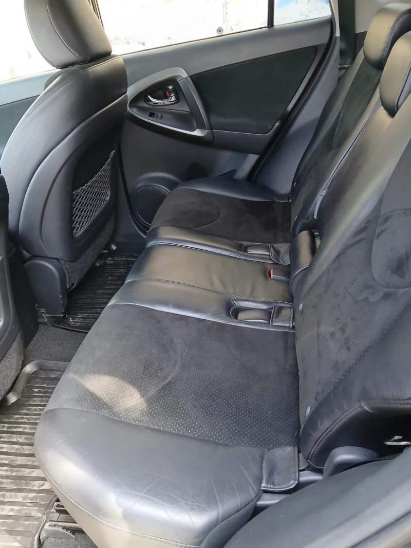 Toyota Rav4, снимка 8 - Автомобили и джипове - 52932734