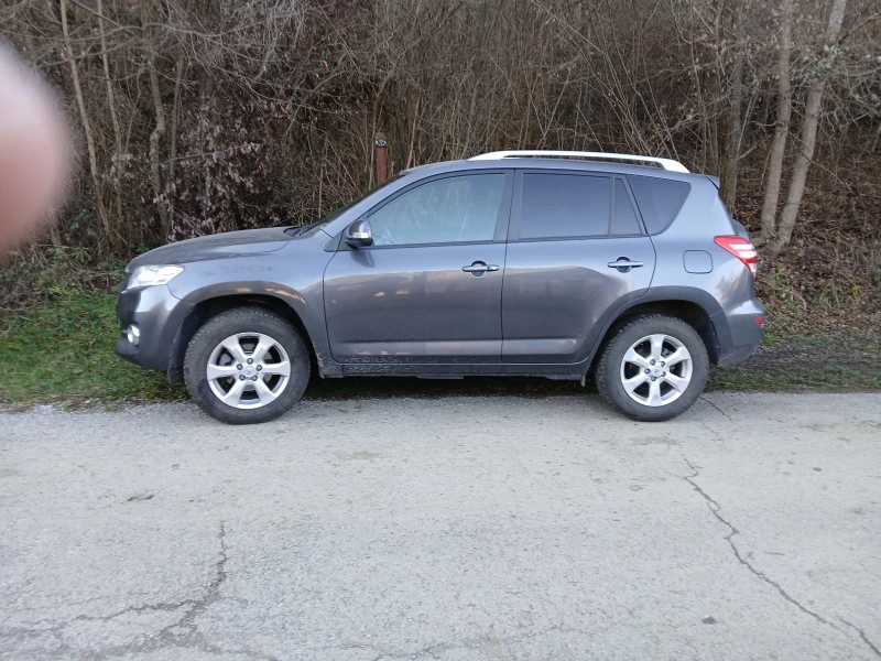 Toyota Rav4, снимка 16 - Автомобили и джипове - 52932734