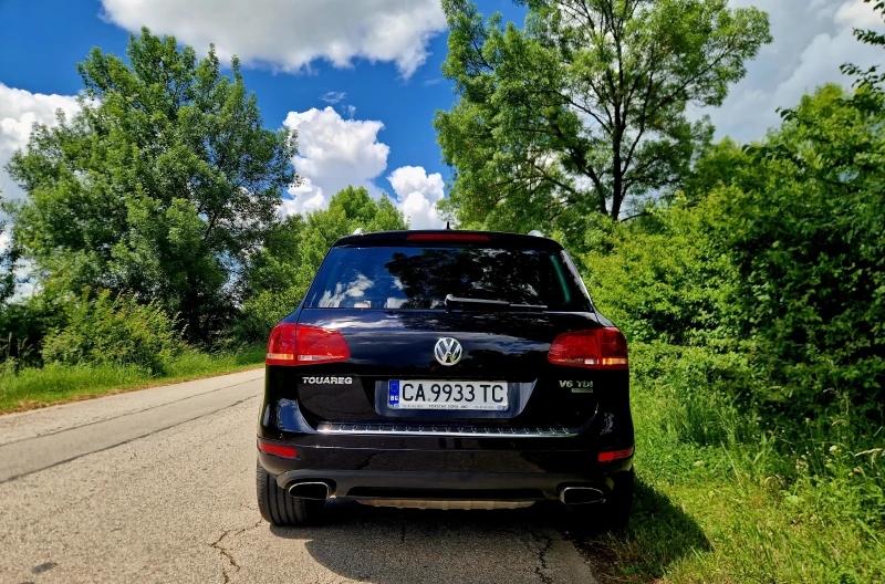 VW Touareg 3.0 tdi, снимка 4 - Автомобили и джипове - 52477418