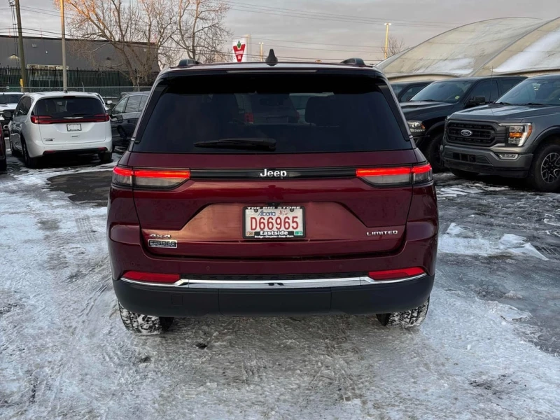 Jeep Grand cherokee / Limited / DISTRONIC / PANO / CARFAX, снимка 4 - Автомобили и джипове - 53270727