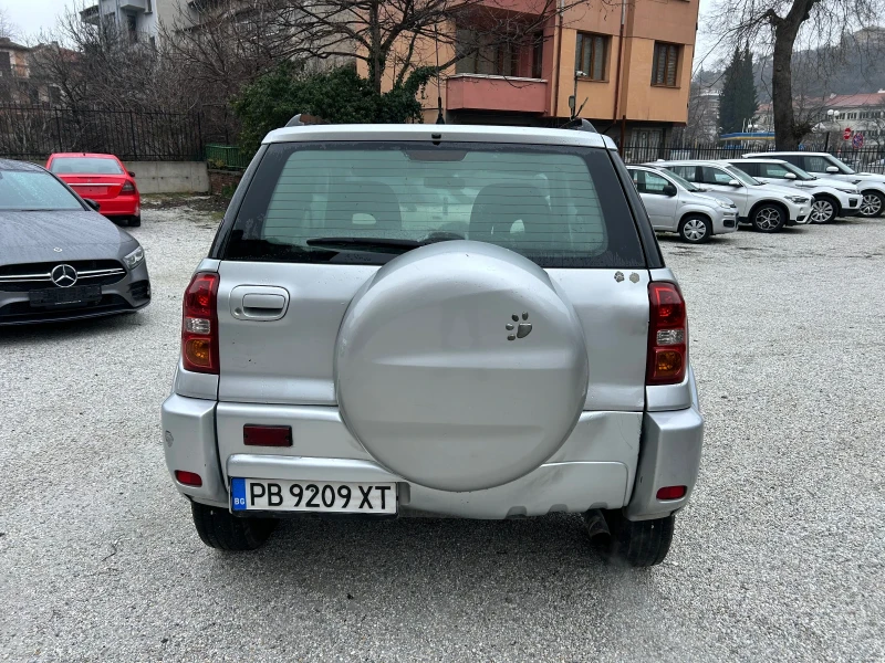Toyota Rav4 FACELIFT * 2.0D4D * КЪСА БАЗА, снимка 6 - Автомобили и джипове - 53453249
