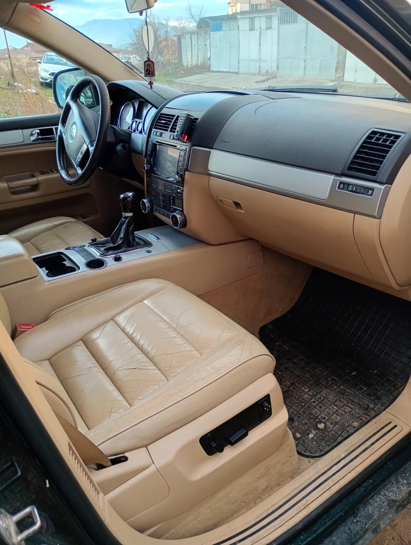 VW Touareg 2.5, снимка 17 - Автомобили и джипове - 53511524