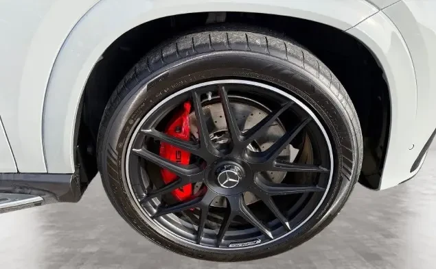 Mercedes-Benz GLE 53 4MATIC + AMG Hybrid Coupe = Premium Plus = Гаранция, снимка 6 - Автомобили и джипове - 53154291