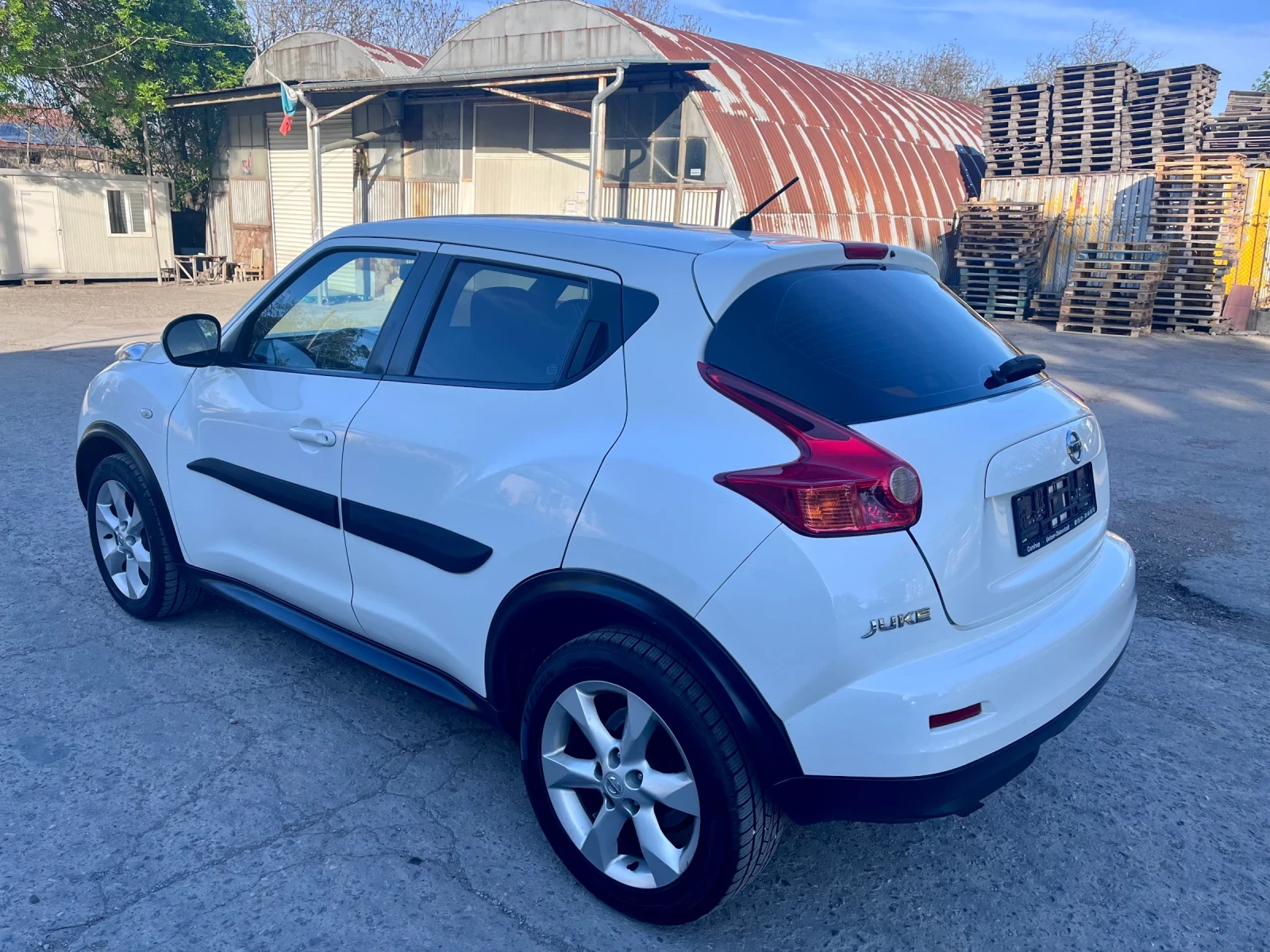 Nissan Juke 1.6i - изображение 3