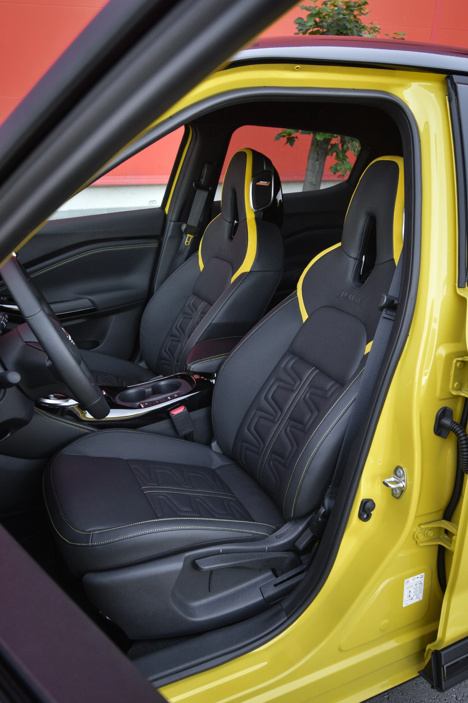 Nissan Juke N-Sport 1.6 HEV - изображение 9