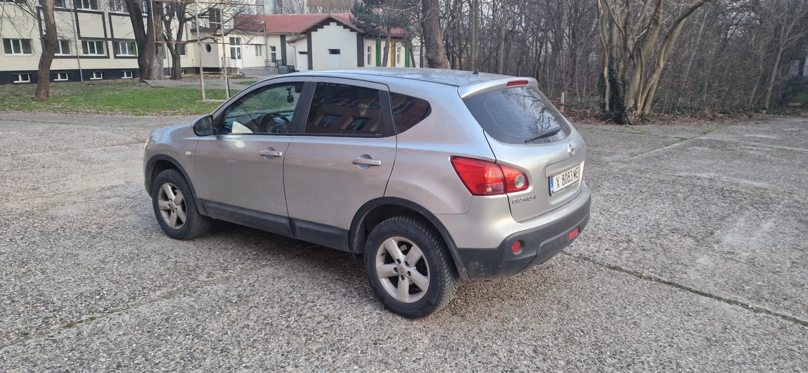 Nissan Qashqai, снимка 2 - Автомобили и джипове - 53811805