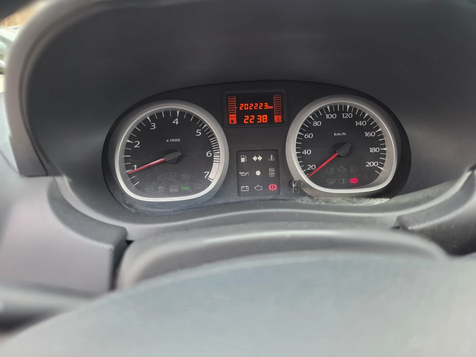 Dacia Duster 1.5 DCI 90k.c 4x4 UNIKAT ITALIA EURO5 , снимка 9 - Автомобили и джипове - 53959890