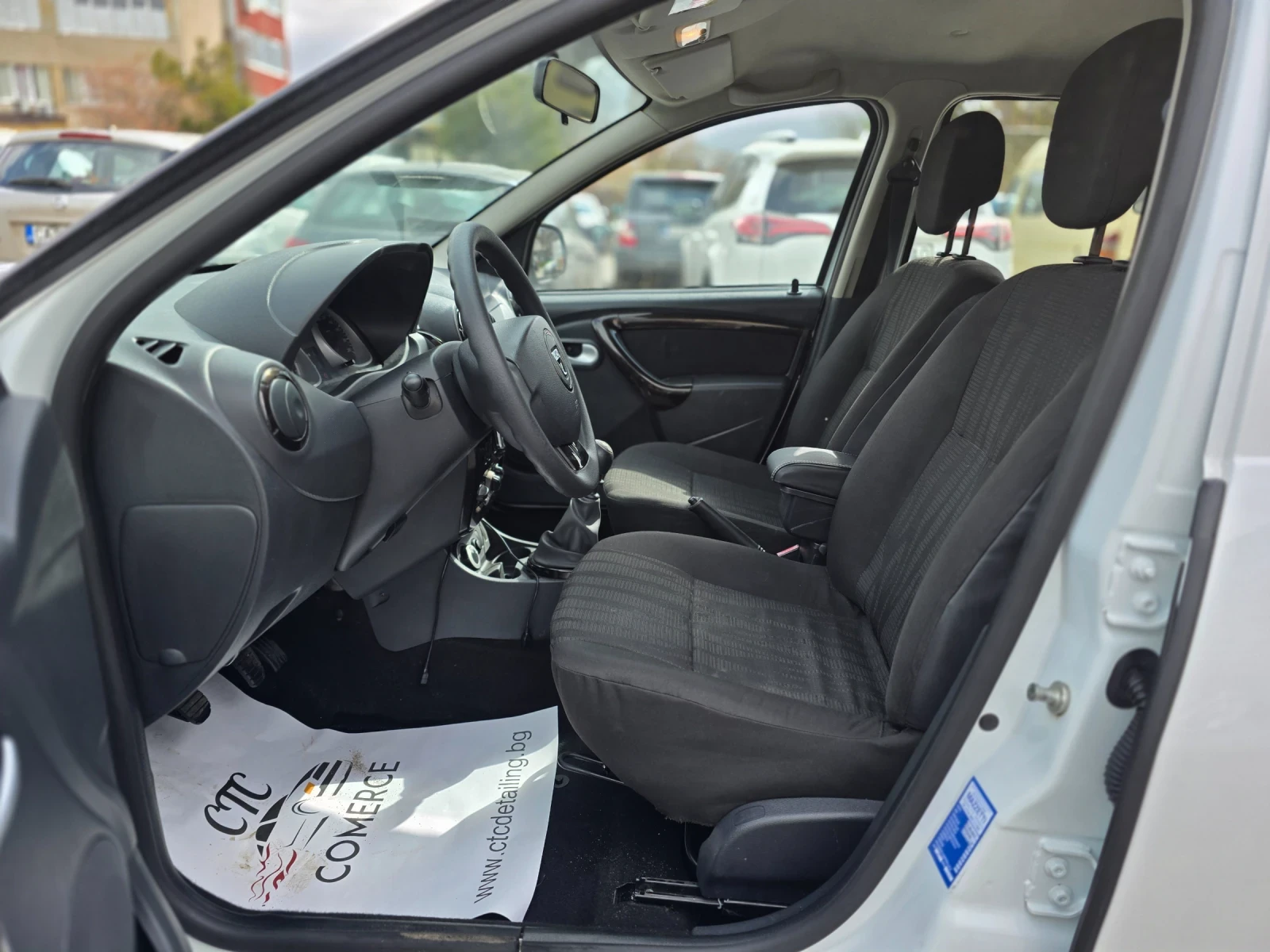 Dacia Duster 1.5 DCI 90k.c 4x4 UNIKAT ITALIA EURO5 , снимка 7 - Автомобили и джипове - 53959890