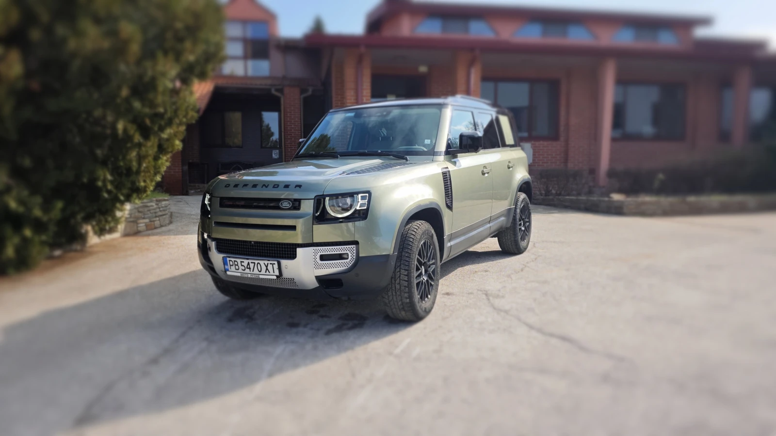 Land Rover Defender 110 FIRST EDITION