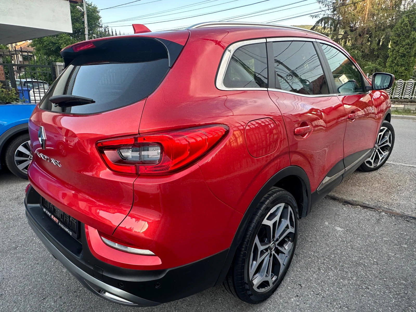 Renault Kadjar 1.5D-FULL LED-FACELIFT-NAVI-PDC-CAMERA-BOSE-EURO6D, снимка 6 - Автомобили и джипове - 55094491