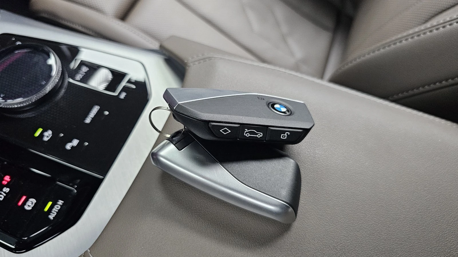 BMW X3 xDrive20* BLIND SPOT* HUD* 360* ЛЮК* КРАЙНА ЦЕНА, снимка 17 - Автомобили и джипове - 55236783