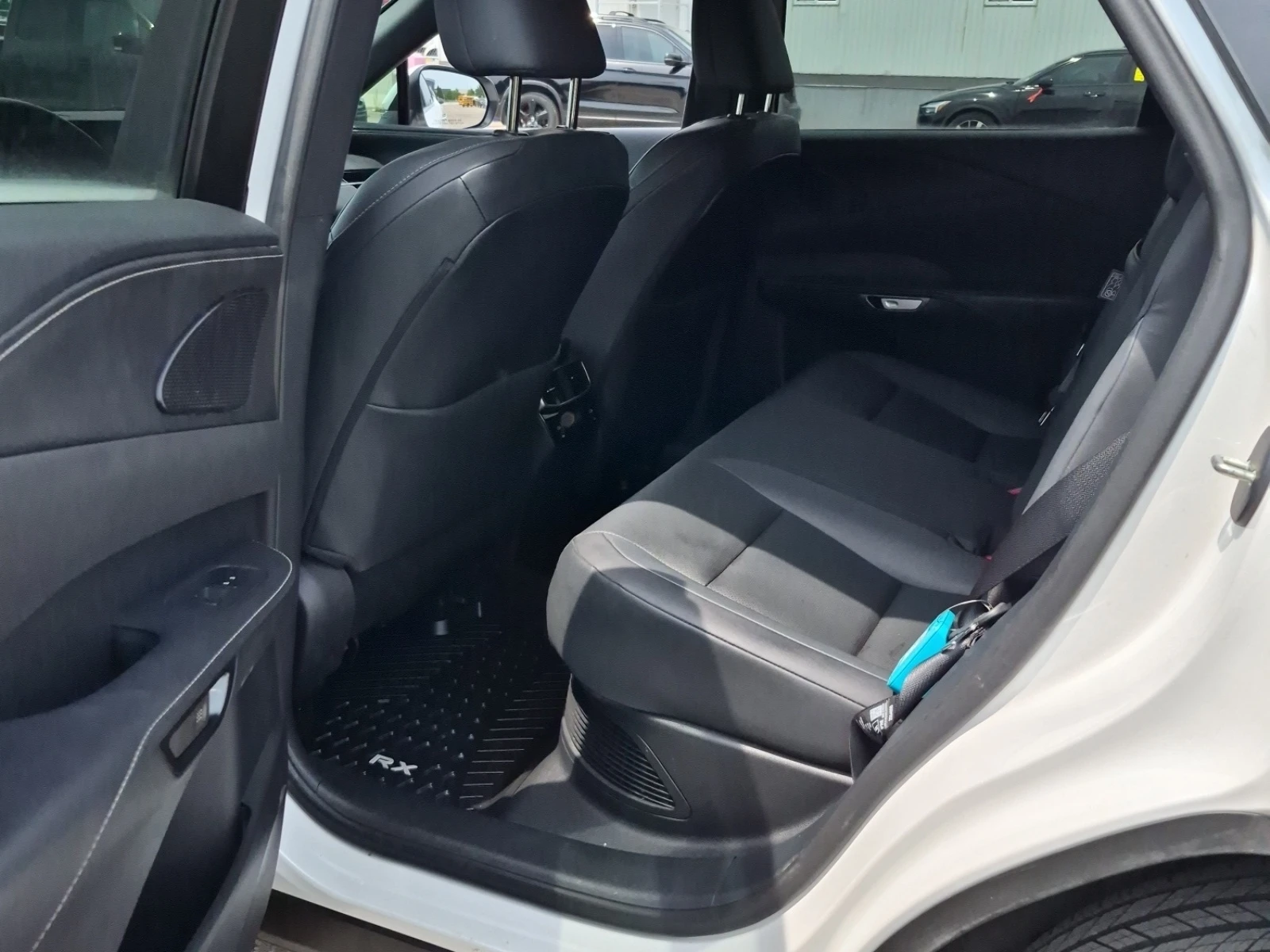 Lexus RX 350h * * CARFAX * * ���� ������ * *  | Mobile.bg � ����������� 8