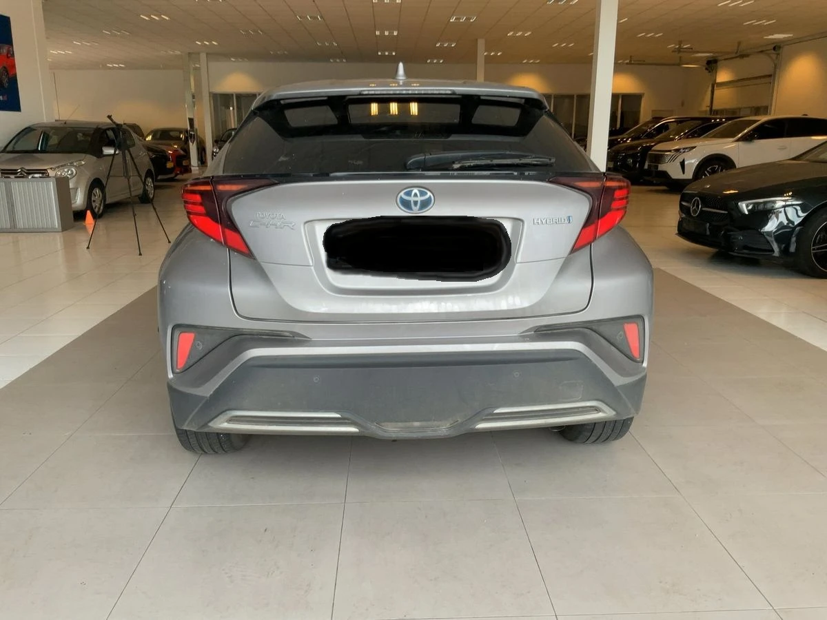 Toyota C-HR 2.0i* СЕРВИЗНА КНИЖКА С ПЪЛНА ИСТОРИЯ В TOYOTA, снимка 4 - Автомобили и джипове - 55831496