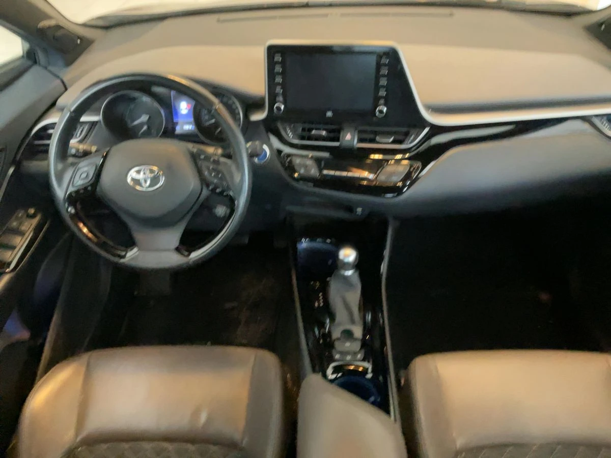 Toyota C-HR 2.0i* СЕРВИЗНА КНИЖКА С ПЪЛНА ИСТОРИЯ В TOYOTA, снимка 14 - Автомобили и джипове - 55831496