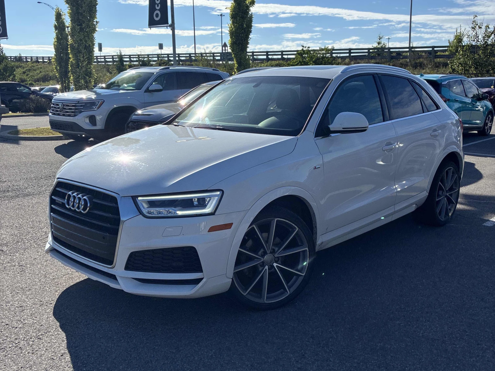 Audi Q3 Technik / BOSE / CARFAX / АВТОКРЕДИТ