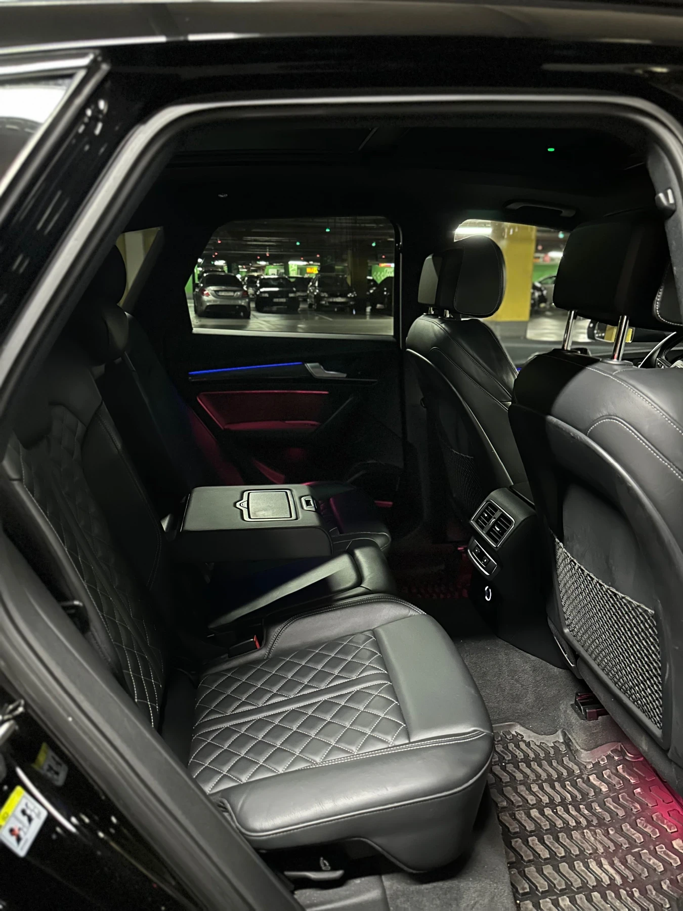 Audi SQ5 3.0TFSI* PANO* 360CAM* DIST* , снимка 13 - Автомобили и джипове - 56193659