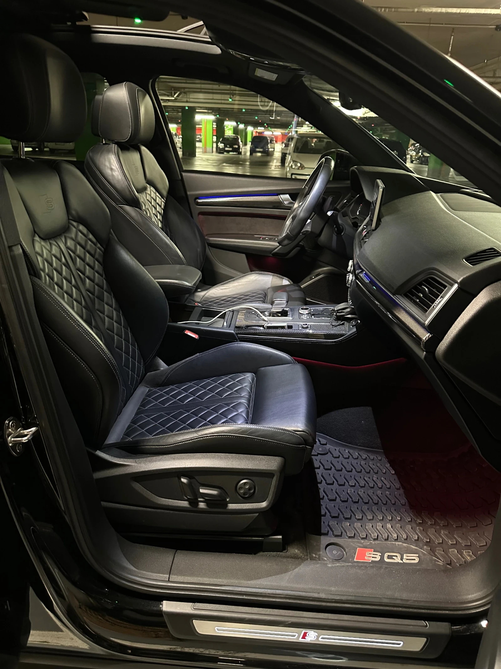 Audi SQ5 3.0TFSI* PANO* 360CAM* DIST* , снимка 12 - Автомобили и джипове - 56193659