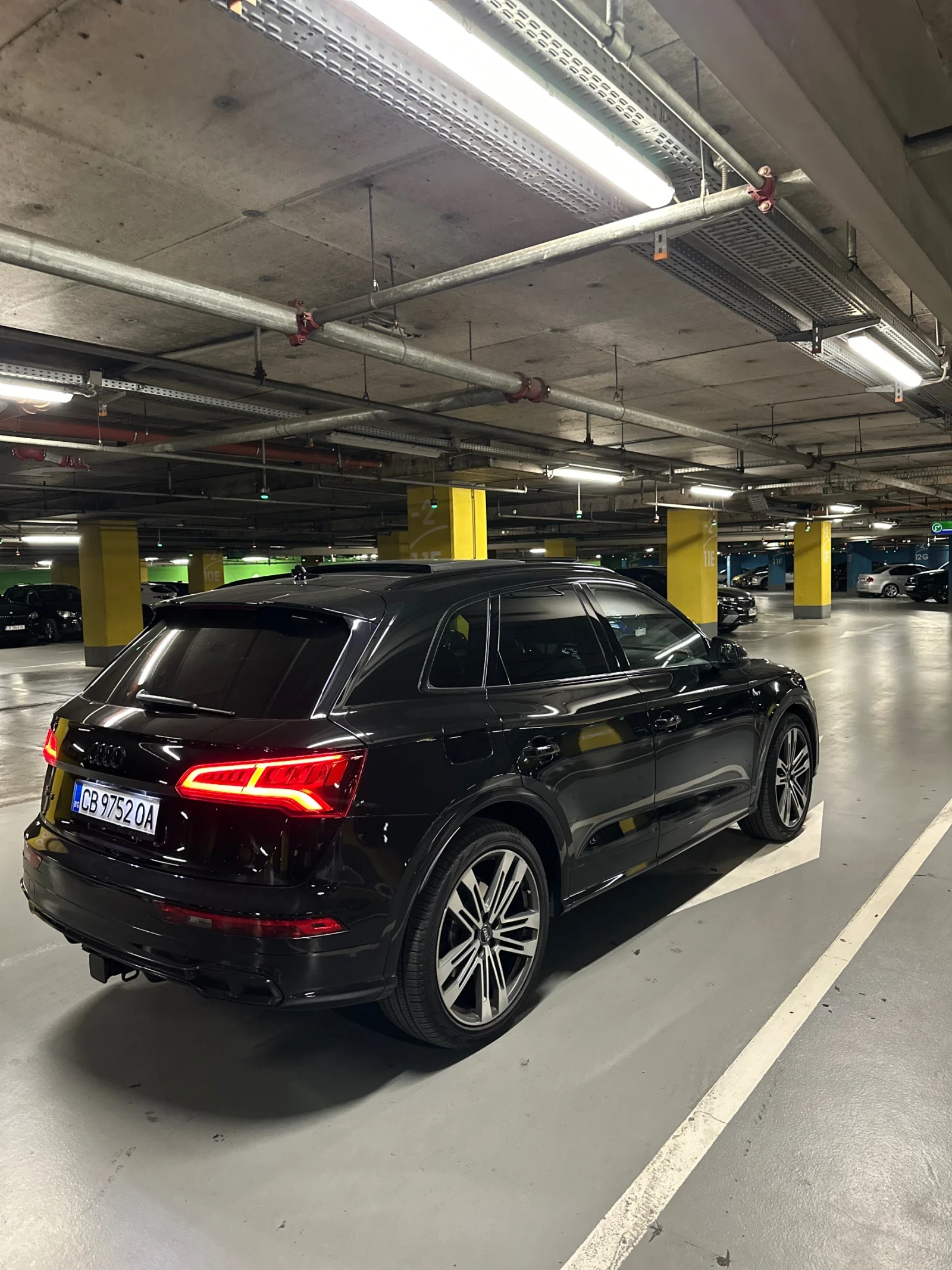 Audi SQ5 3.0TFSI* PANO* 360CAM* DIST* , снимка 5 - Автомобили и джипове - 56193659